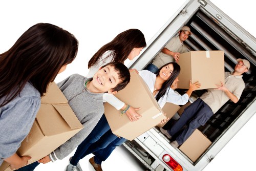 Customer booking a Parsonsgreen Storage service agreement