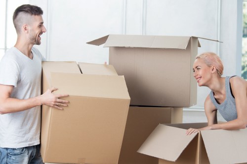 Residential moving support for flats in Parsonsgreen neighborhood