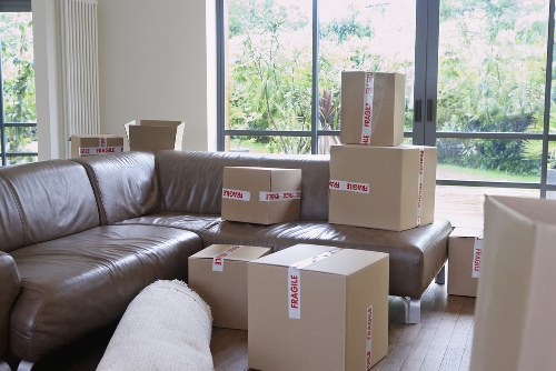 Secure transport and moving logistics for flat removals in Parsonsgreen